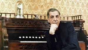 Микаэл Таривердиев.jpg